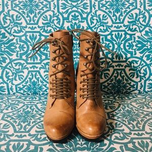 Vince Camuto Wedge Boots Size  7.5